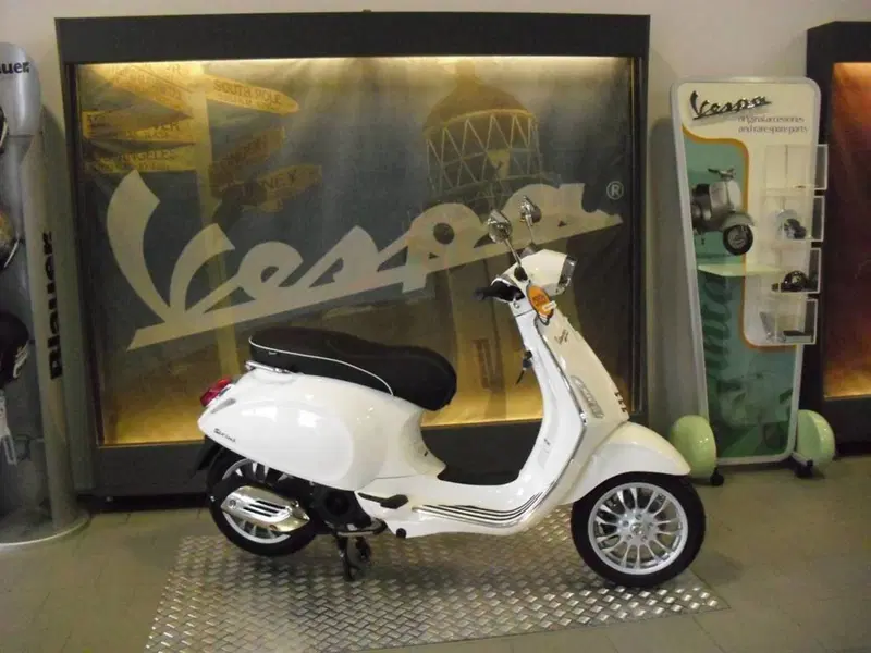 Vespa Sprint 125 3V (2014 - 16)
