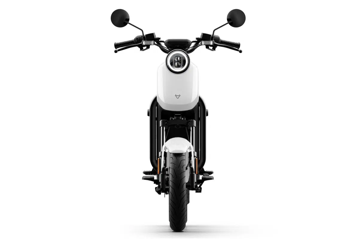 NIU presenta i nuovi scooter elettrici NQi GTS e UQi GT (6)