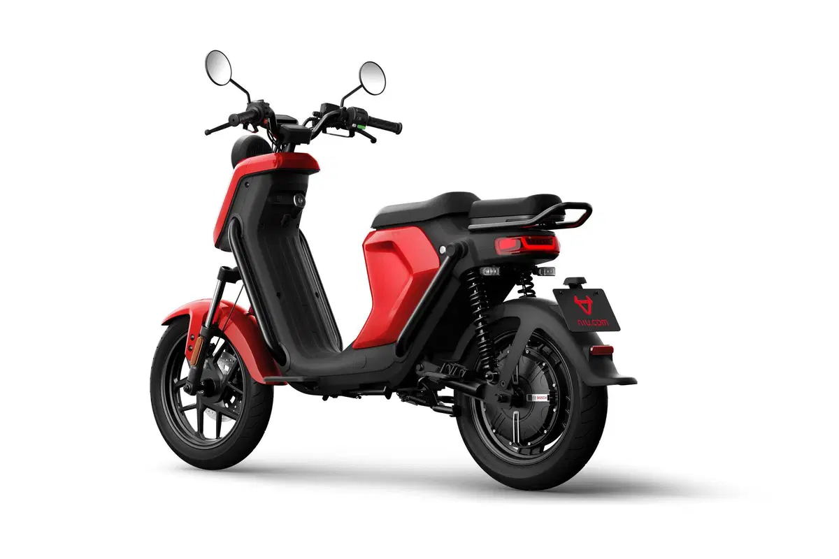 NIU presenta i nuovi scooter elettrici NQi GTS e UQi GT (10)