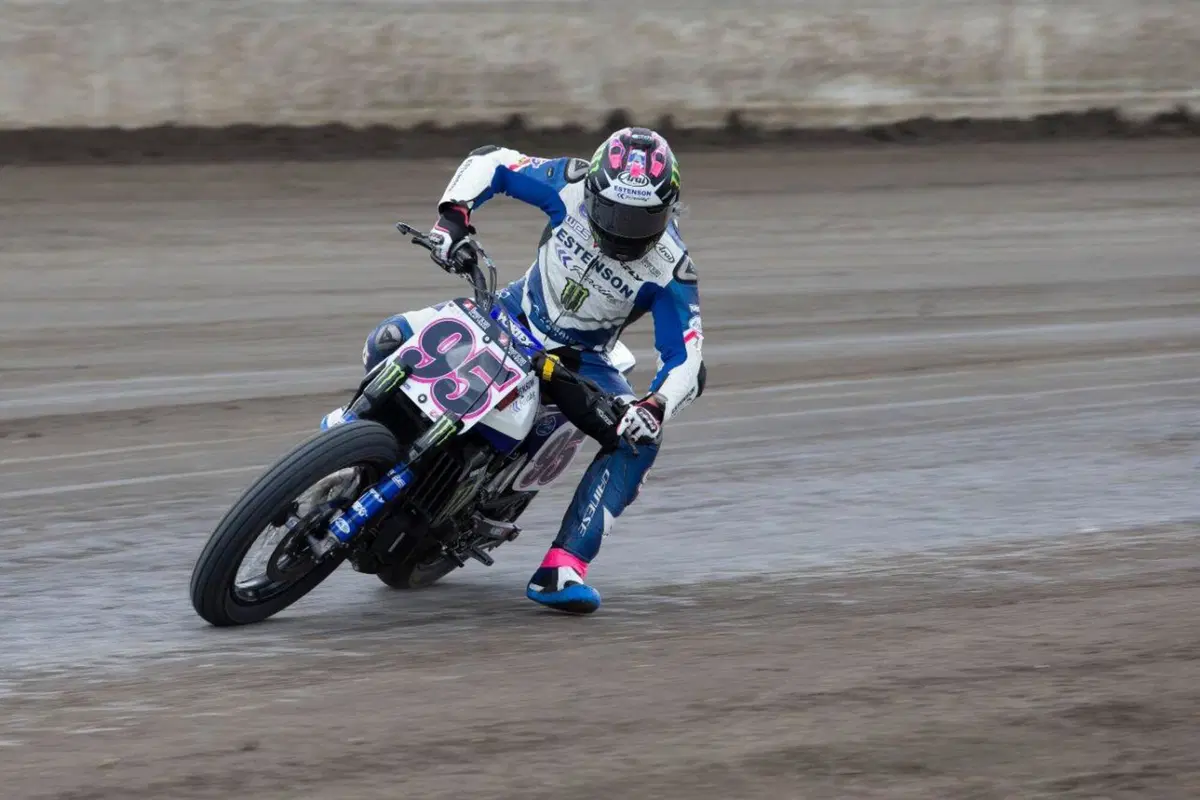 Yamaha MT-07 DT: storia di una Dirt Tracker moderna  (10)