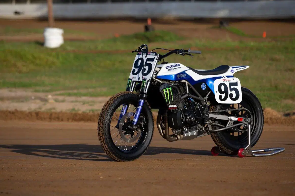 Yamaha MT-07 DT: storia di una Dirt Tracker moderna  (14)