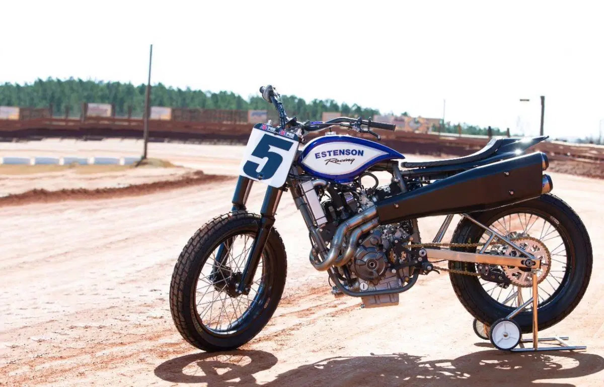 Yamaha MT-07 DT: storia di una Dirt Tracker moderna  (15)