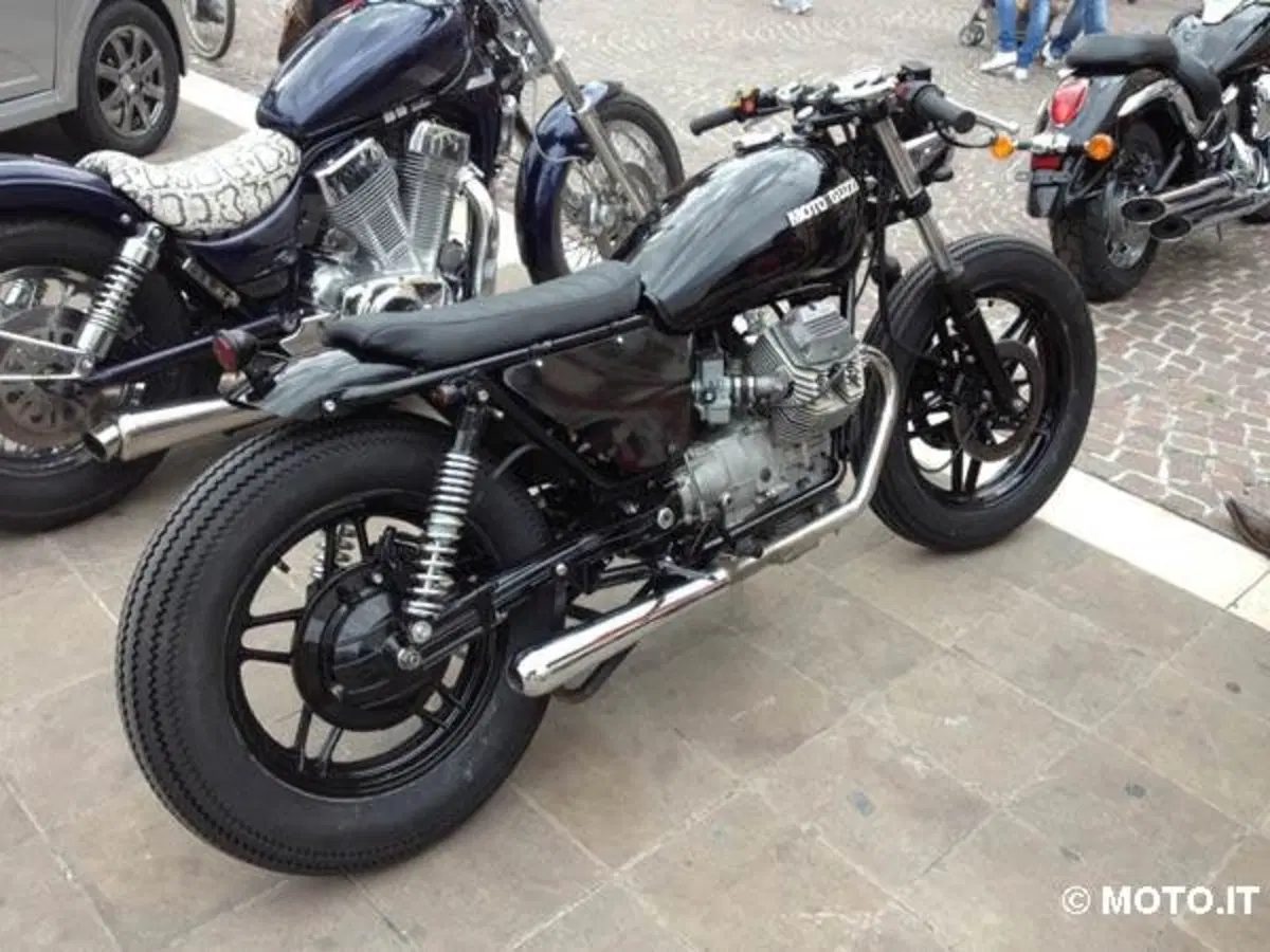 Le Strane di Moto.it Moto Guzzi "Diabola" V35C (4)