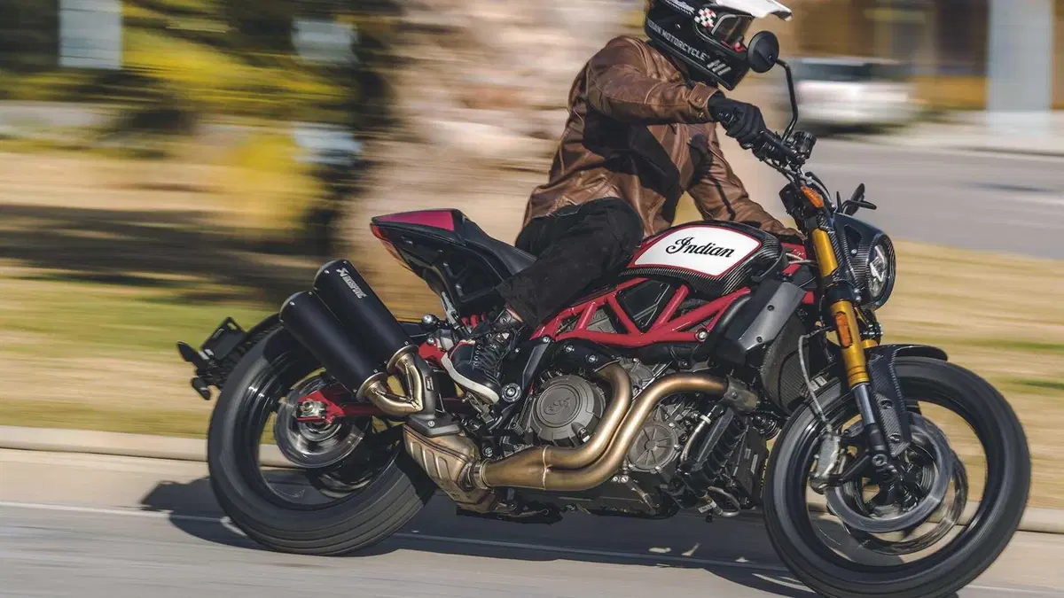 Indian FTR Carbon 2020. Foto e dati (15)