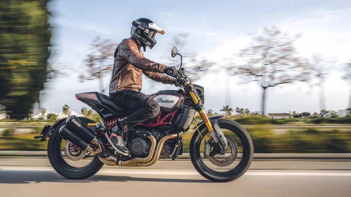 Indian FTR Carbon 2020. Foto e dati (17)