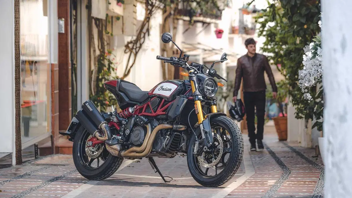 Indian FTR Carbon 2020. Foto e dati (14)