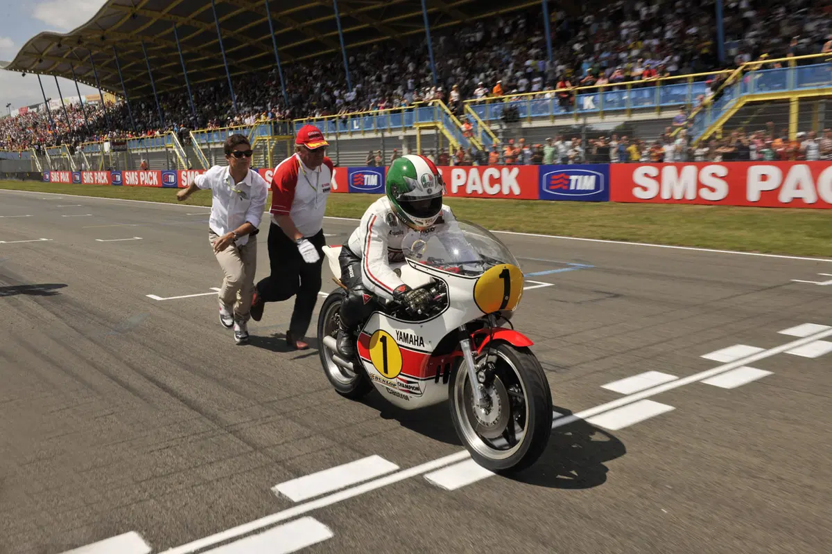 Agostini e Dovizioso raccontano la storia di Yamaha nelle gare (9)