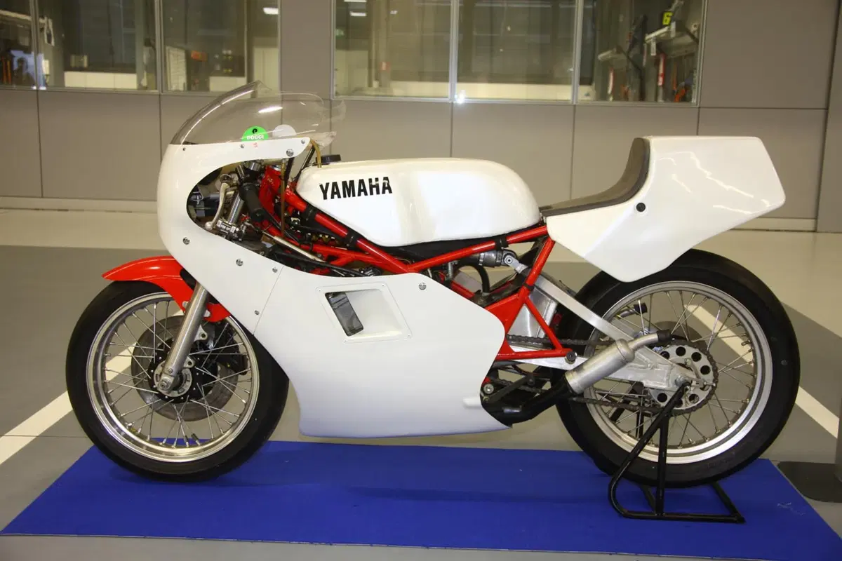 Agostini e Dovizioso raccontano la storia di Yamaha nelle gare (14)