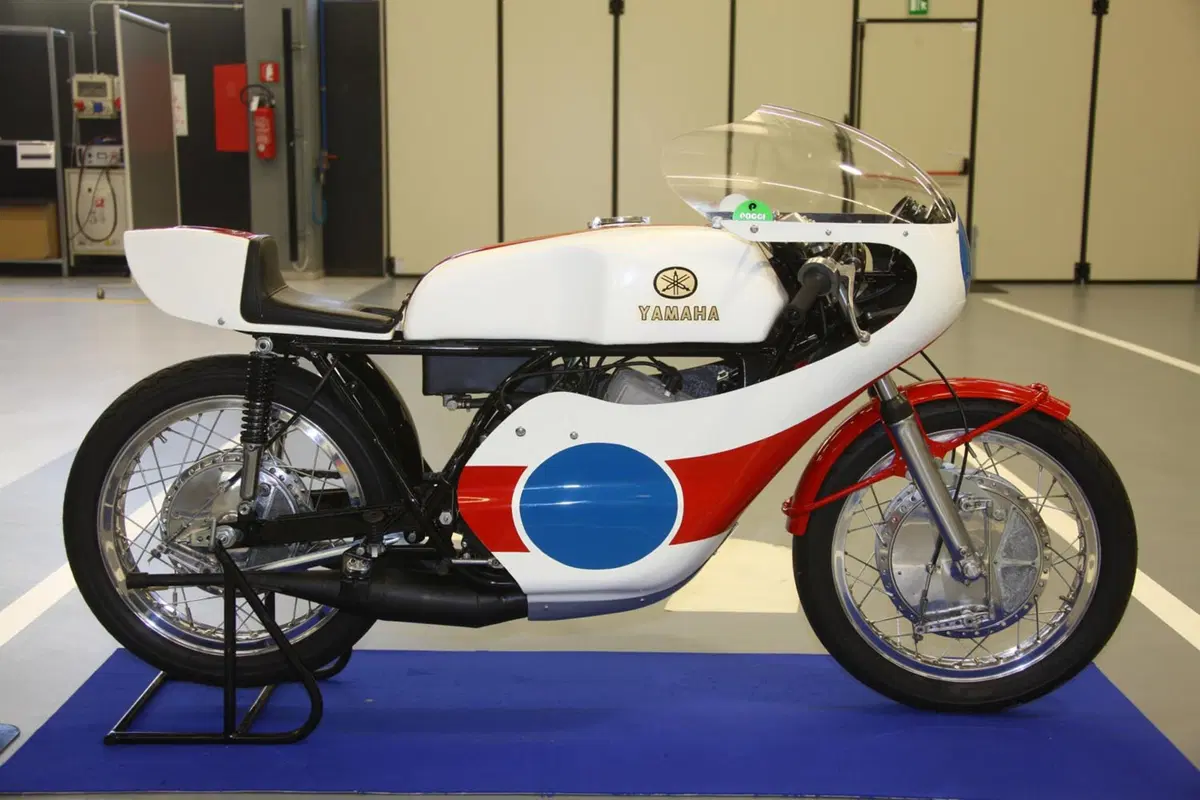 Agostini e Dovizioso raccontano la storia di Yamaha nelle gare (18)