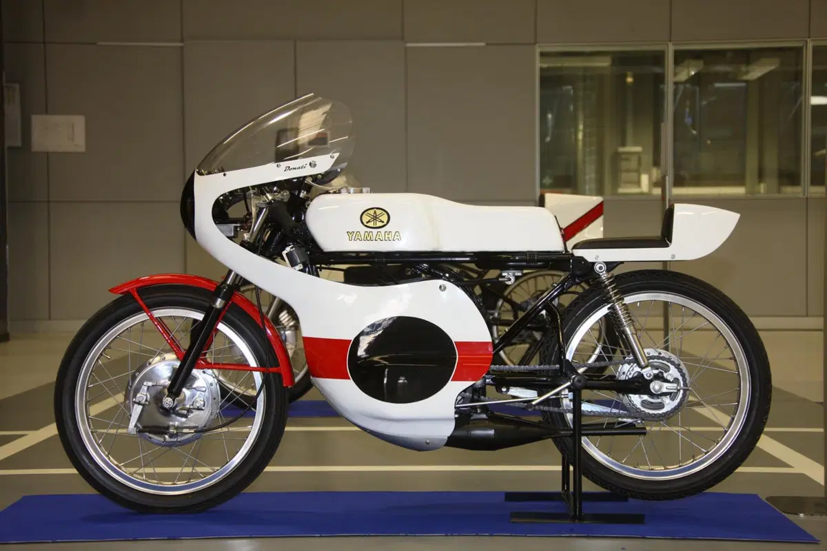 Agostini e Dovizioso raccontano la storia di Yamaha nelle gare (38)