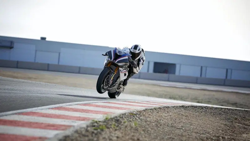CIV 2020, i piloti BMW godranno dell'HP Race Support