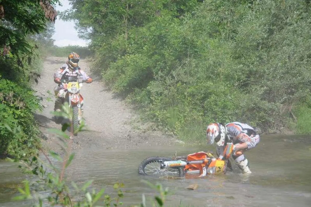 Trofeo Enduro KTM 2012. I risultati di Viano (Reggio Emilia). E il video del nostro volo... (35)