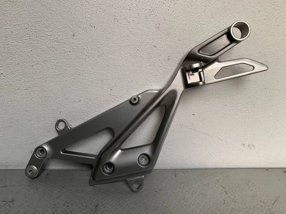 SUPPORTO PEDANA POST POGGIAPIEDI SX Honda INTEGRA