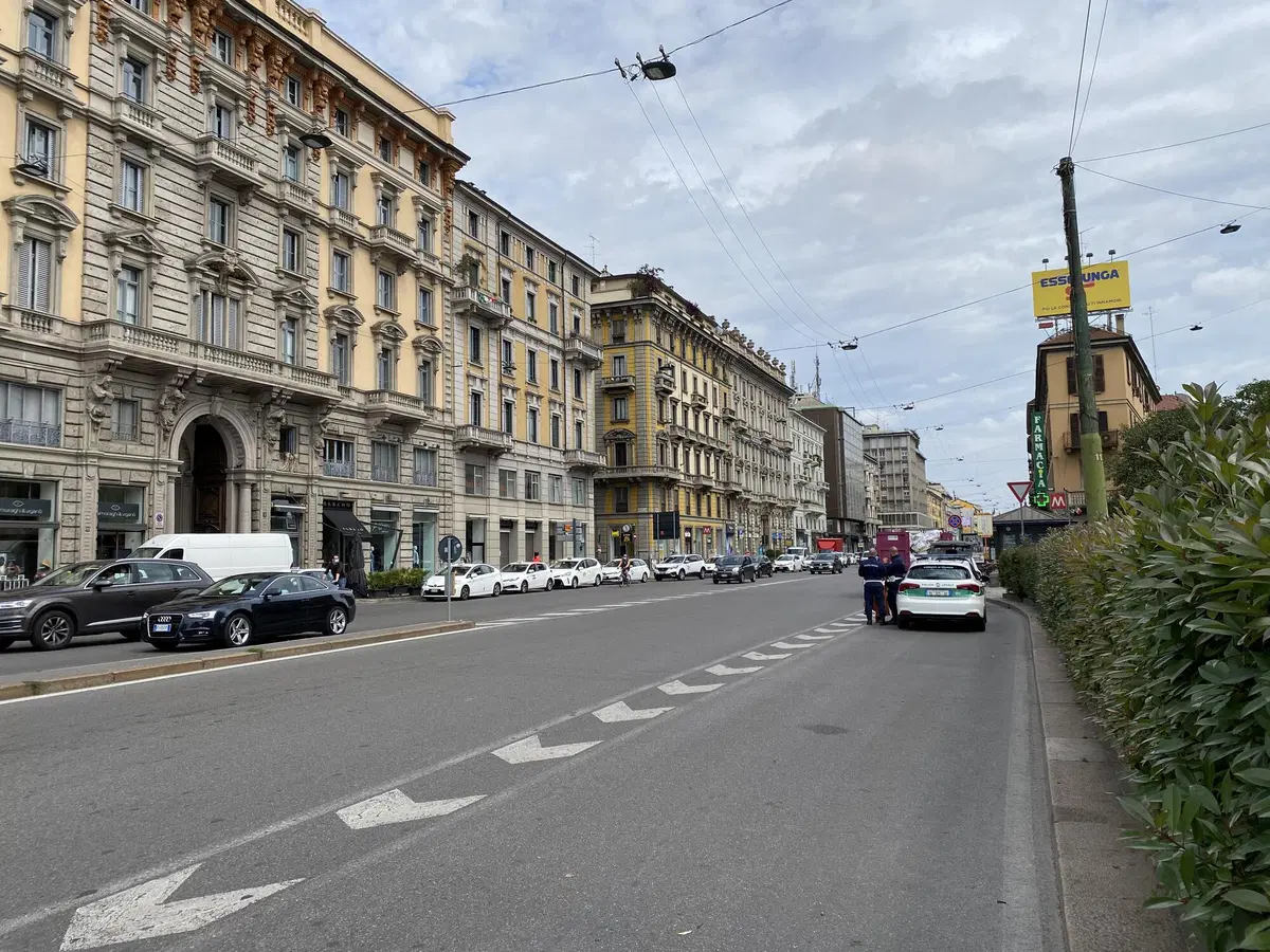 Fase 2 #rimettiamociinmoto: cartoline da Milano (10)