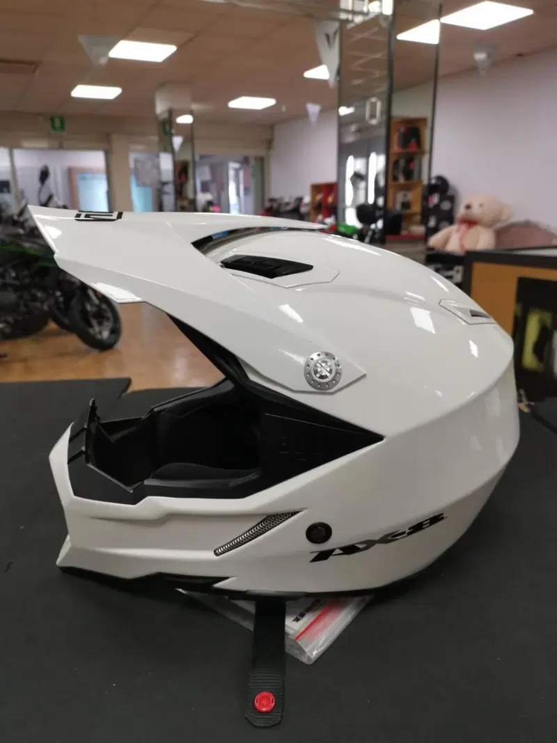 Casco Agv ax-8 solid white