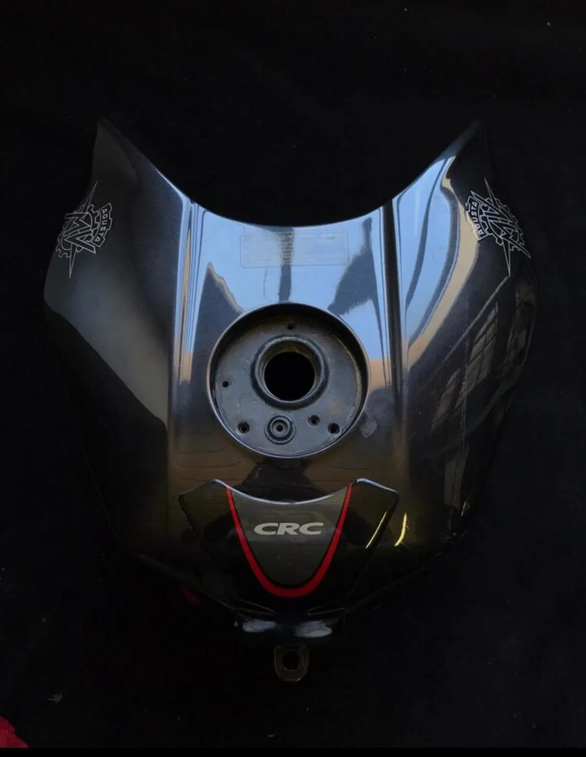 Serbatoio nero MV F4 seminuovo MV Agusta (5)