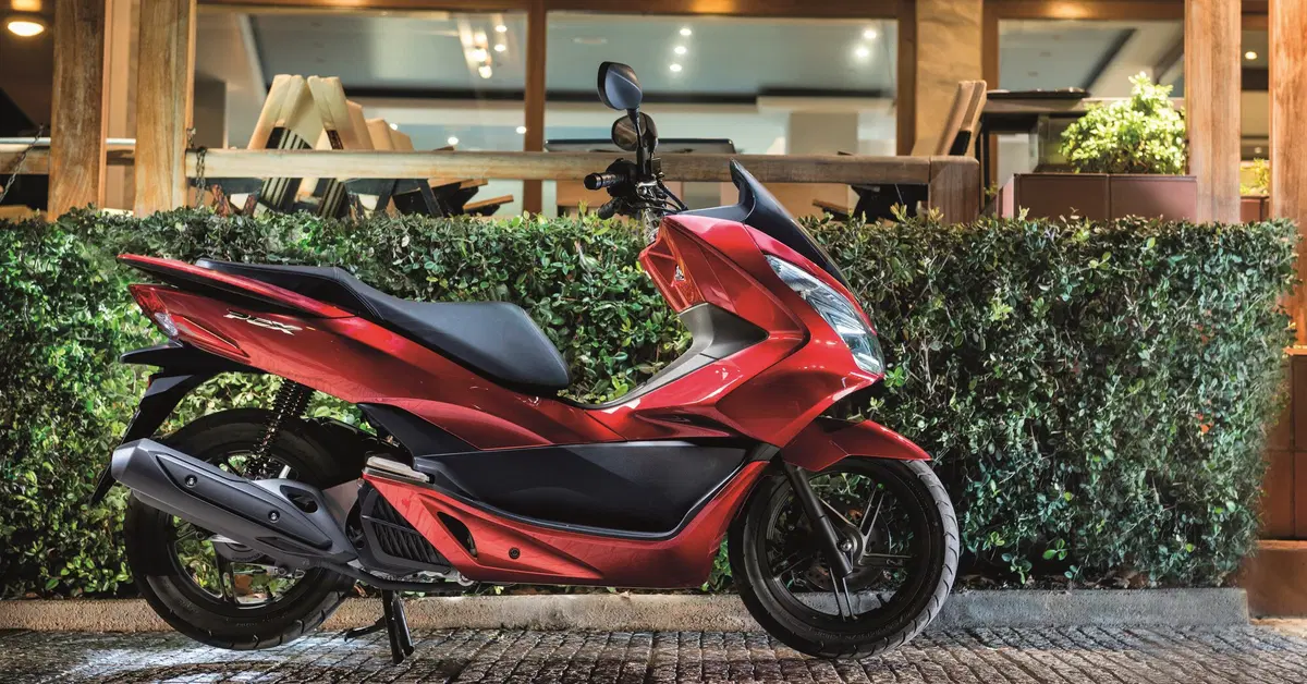 Honda PCX 125 m.y. 2017, dati e prezzo
