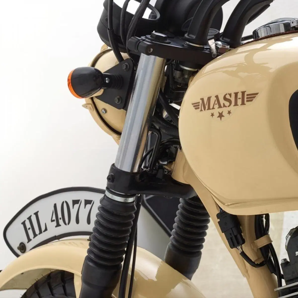 Mash Desert Force 400 2020. Nuova serie limitata (6)