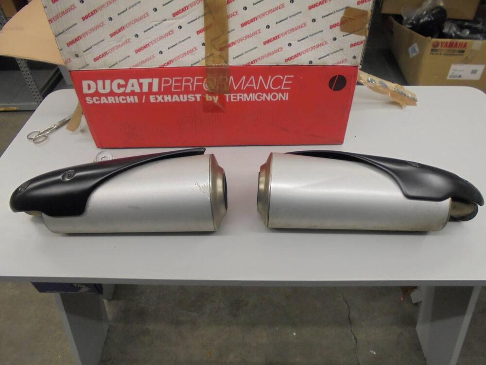 Silenziatori standard Ducati 696 (3)