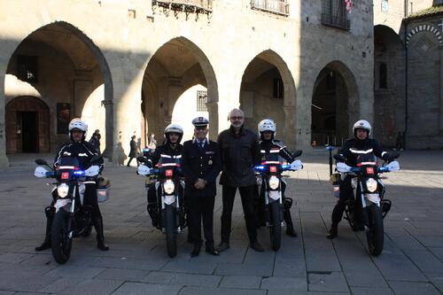 La Polizia Municipale di Pistoia in pattuglia sulle moto elettriche (7)