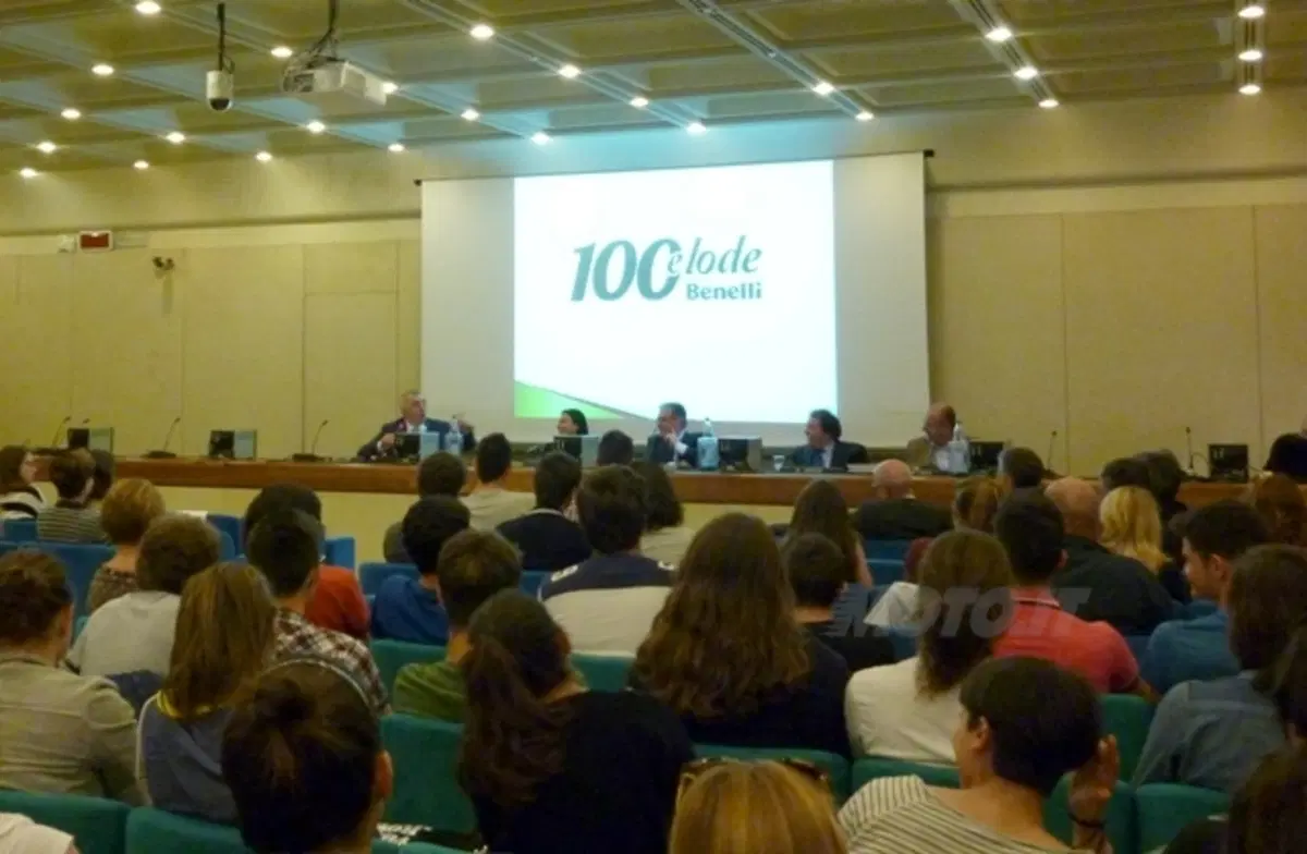 Benelli 100 e lode: premiati i ragazzi che hanno partecipato al concorso (3)