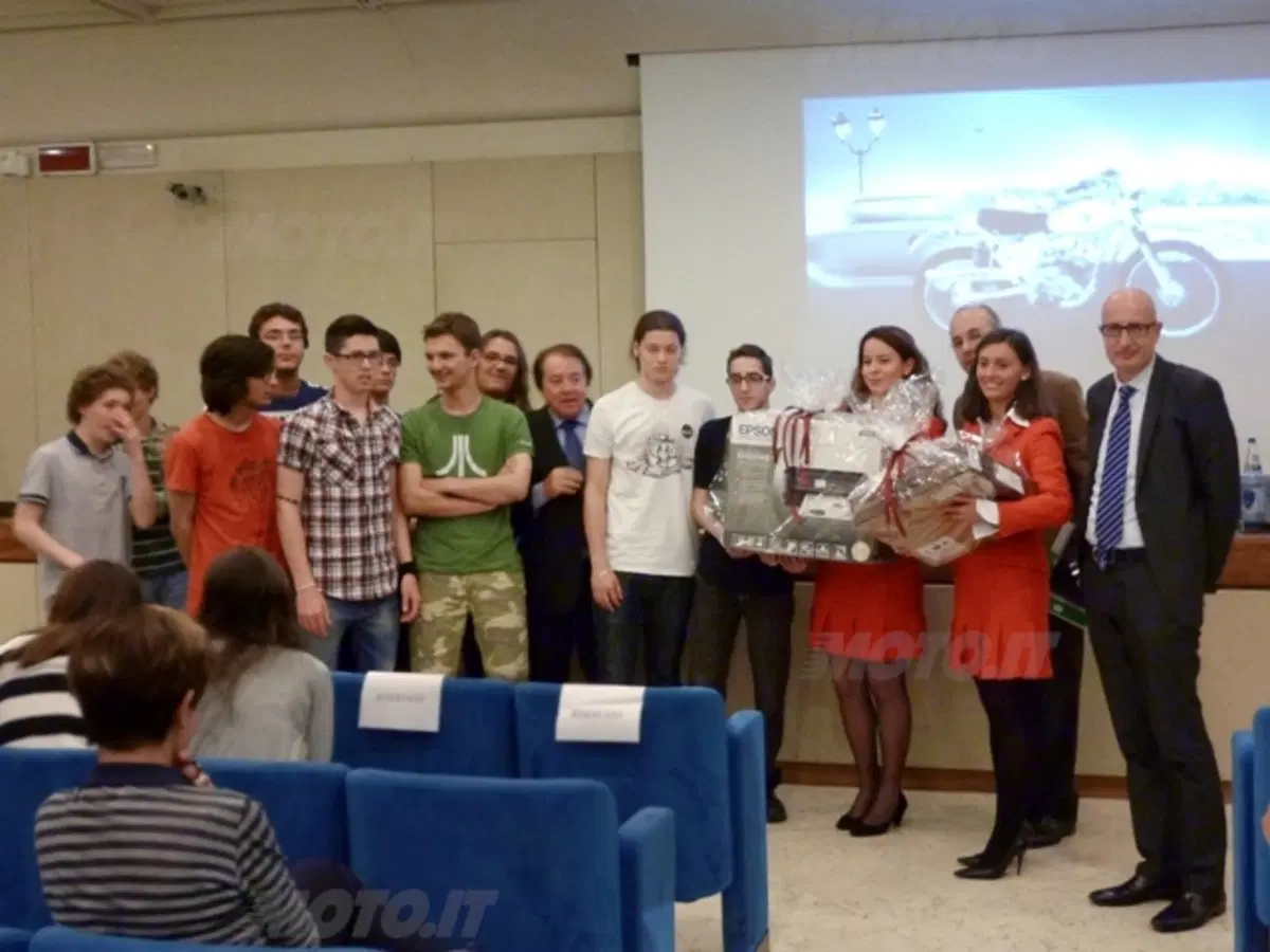 Benelli 100 e lode: premiati i ragazzi che hanno partecipato al concorso (11)