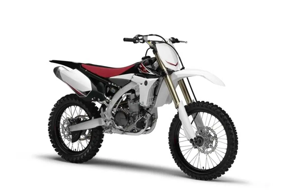 Yamaha presenta la gamma Motocross 2013 (25)