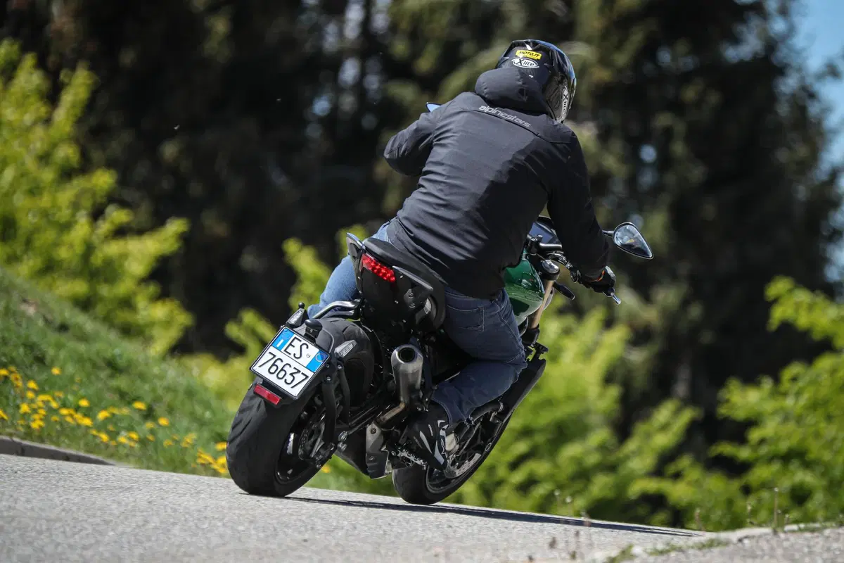 Benelli 752S TEST: pro & contro della nuova nuda di Pesaro (7)