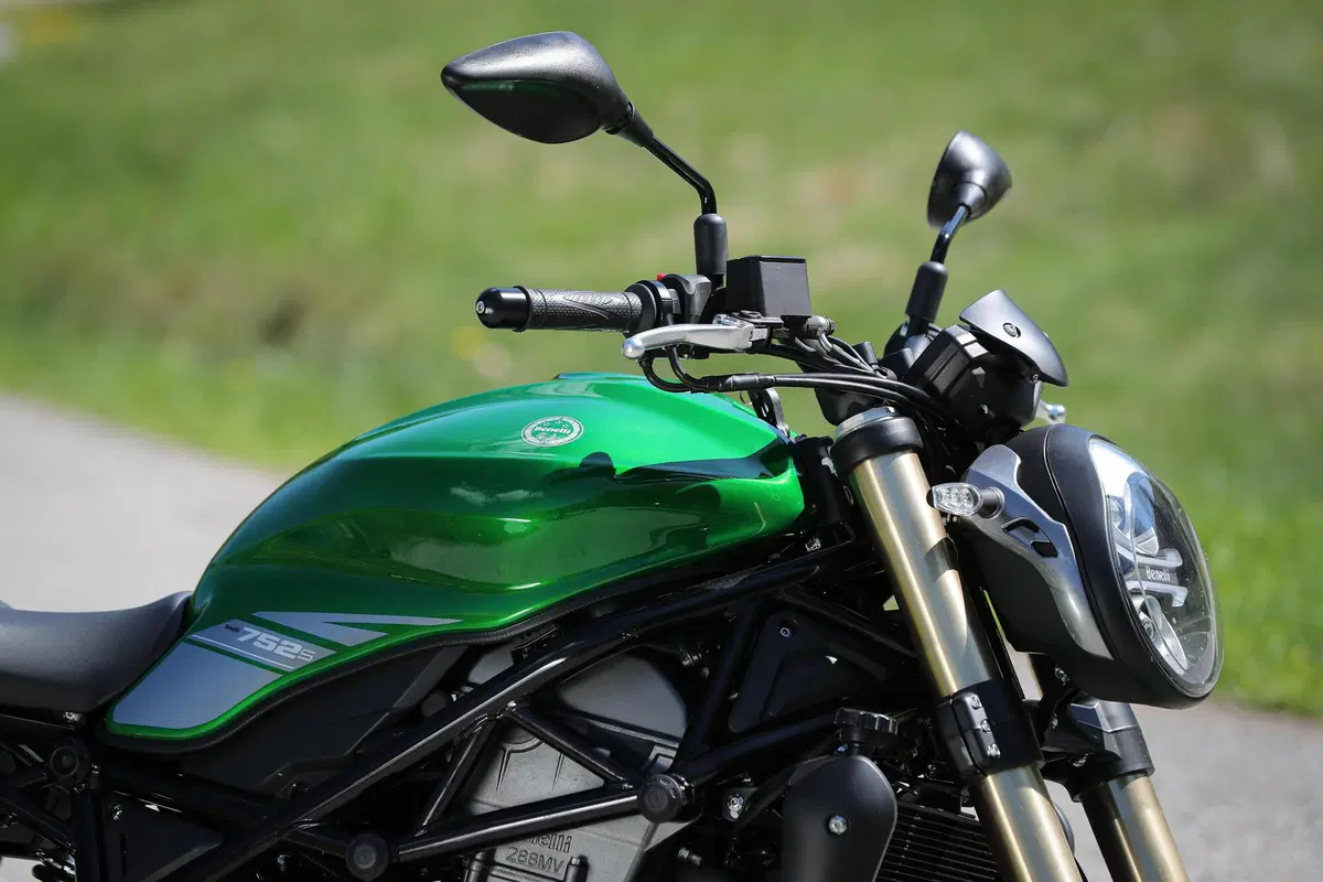 Benelli 752S TEST: pro & contro della nuova nuda di Pesaro (8)