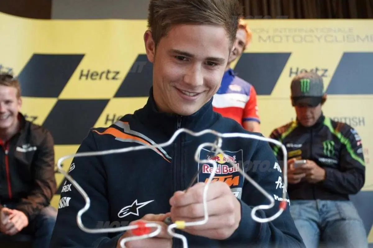 Il tributo della MotoGP alle Olimpiadi di Londra (2)