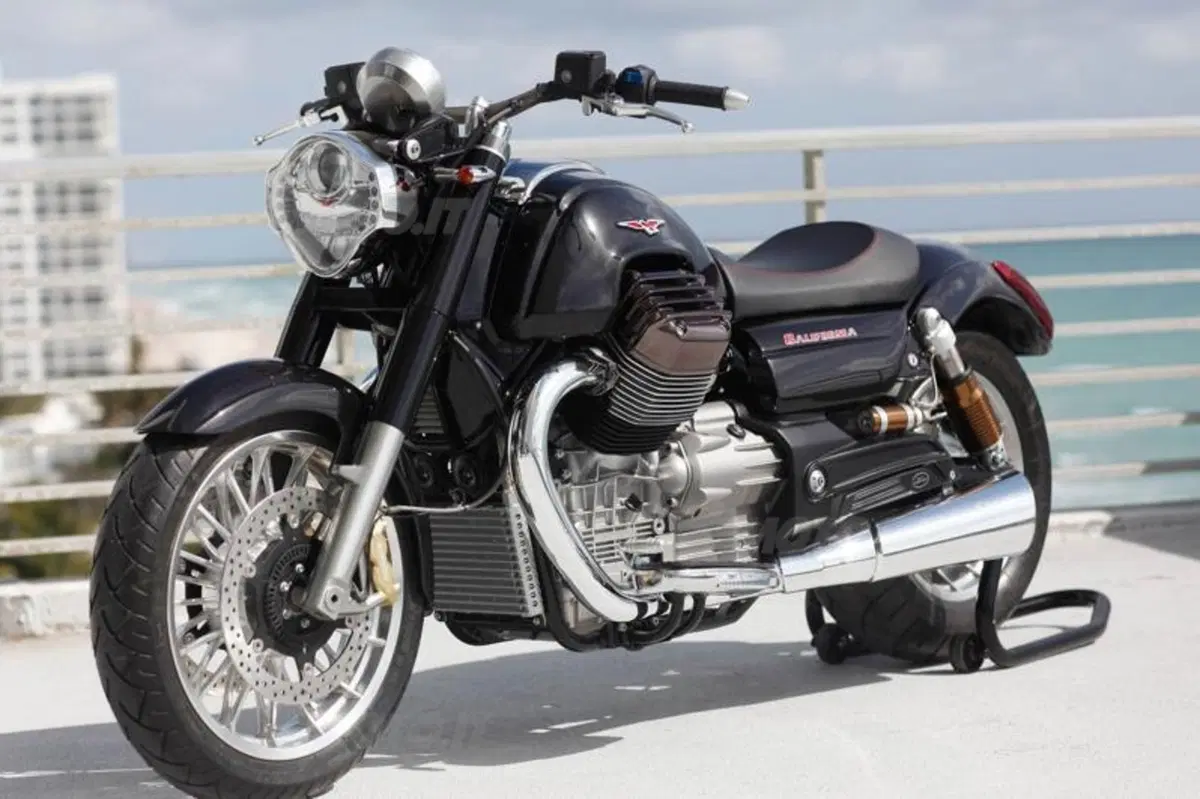 Nuove foto della Moto Guzzi California 1400 (11)