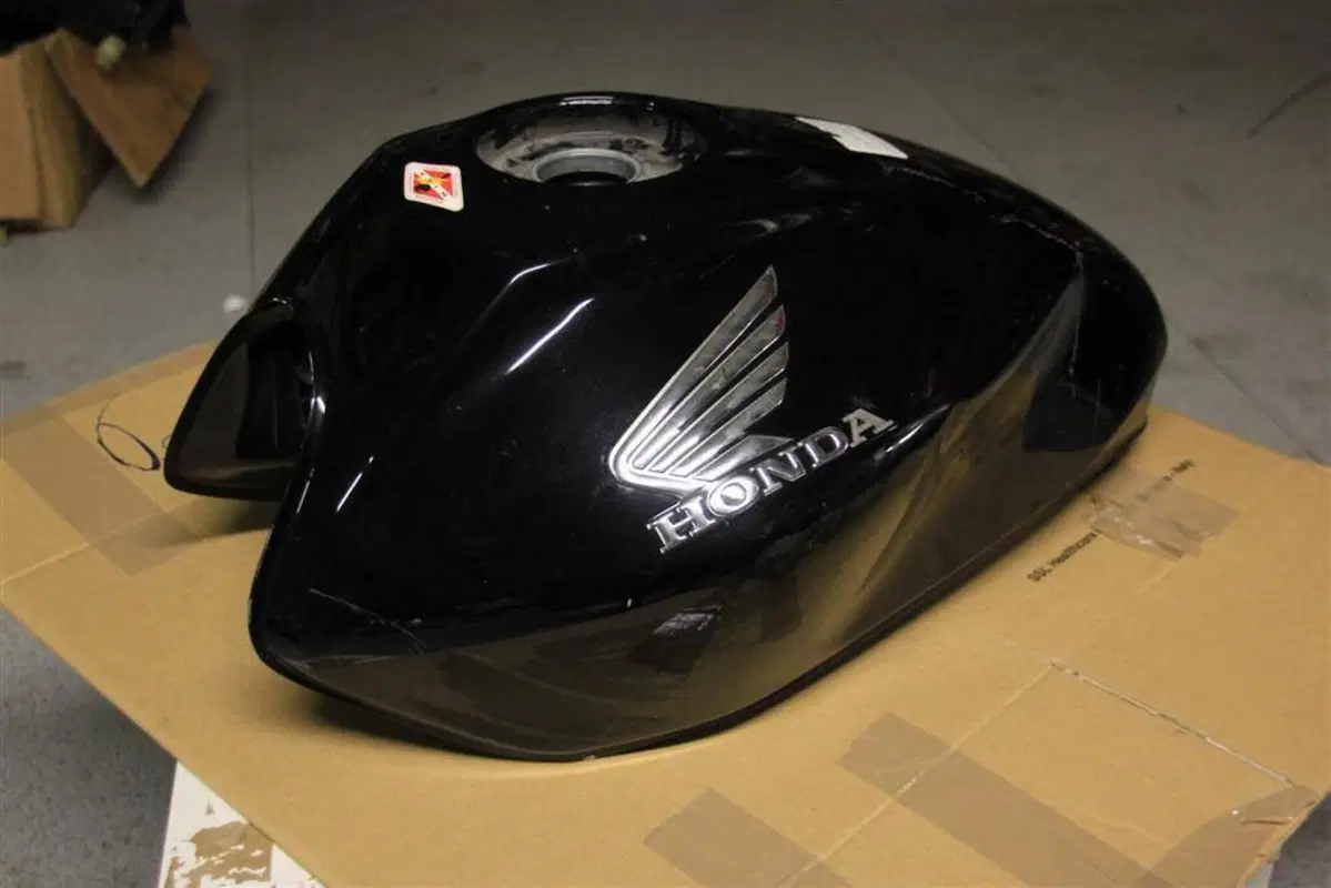 Serbatoio Honda Hornet 600 2003-2006
