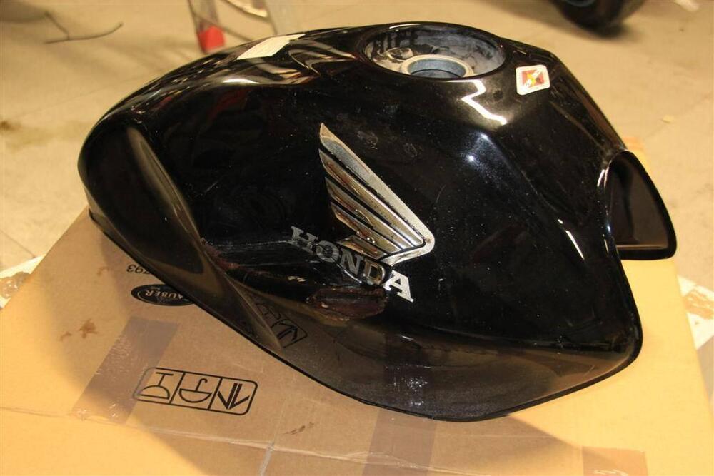 Serbatoio Honda Hornet 600 2003-2006 (2)