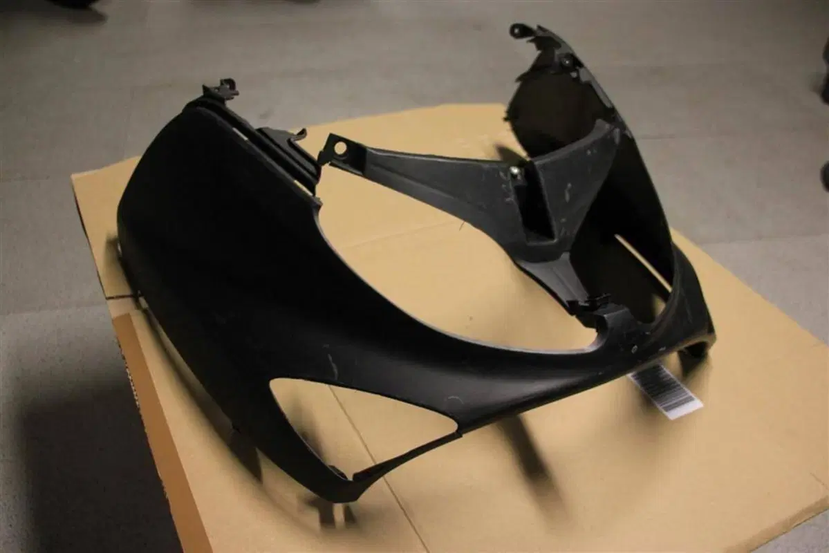 Cupolino scudo anteriore Yamaha T-MAX 500 01-07 (2)