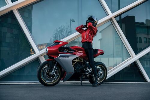 MV Agusta Superveloce 800: due nuove colorazioni [GALLERY] (2)