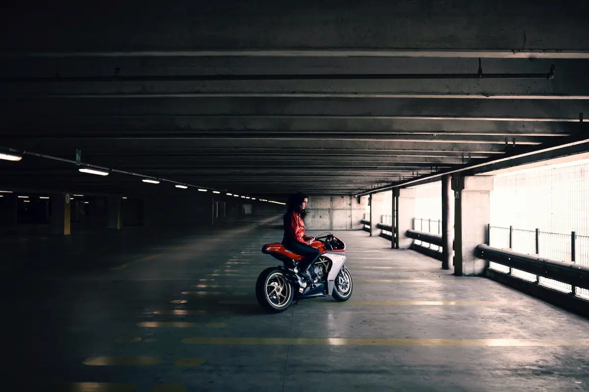MV Agusta Superveloce 800: due nuove colorazioni [GALLERY] (10)