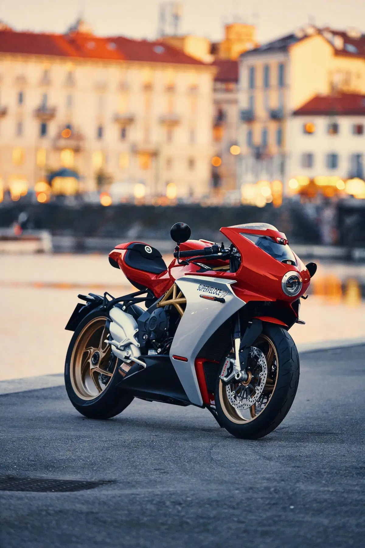 MV Agusta Superveloce 800: due nuove colorazioni [GALLERY] (12)