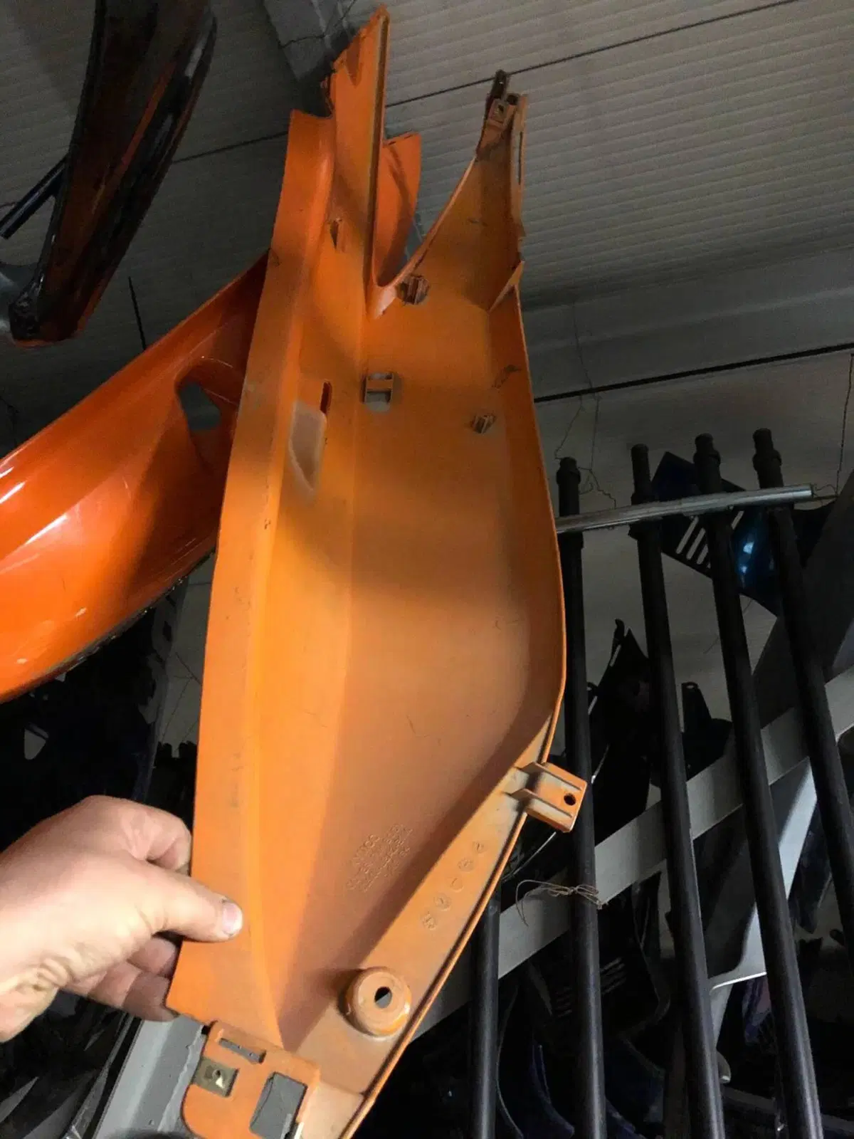NR.2 Fianchetti posteriori coda Kymco Xciting 500 (2)