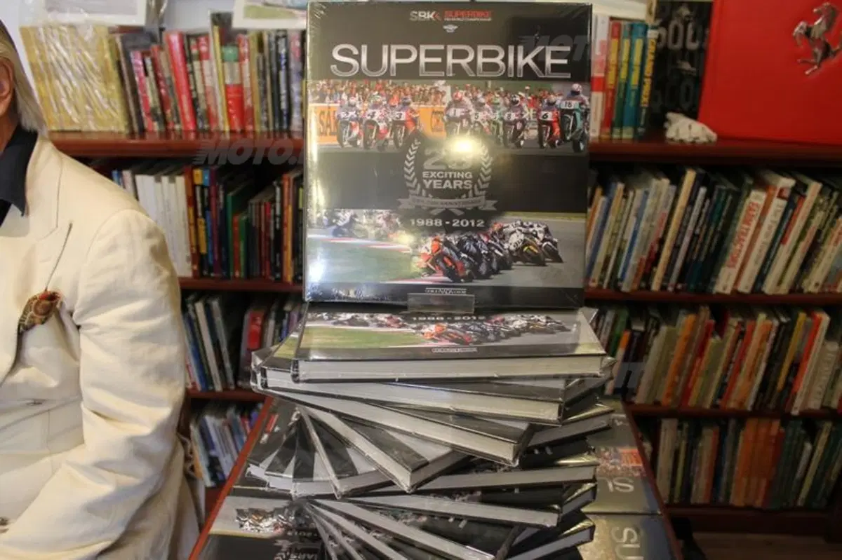 Claudio Porrozzi presenta il suo libro dedicato ai 25 anni della SBK  (4)