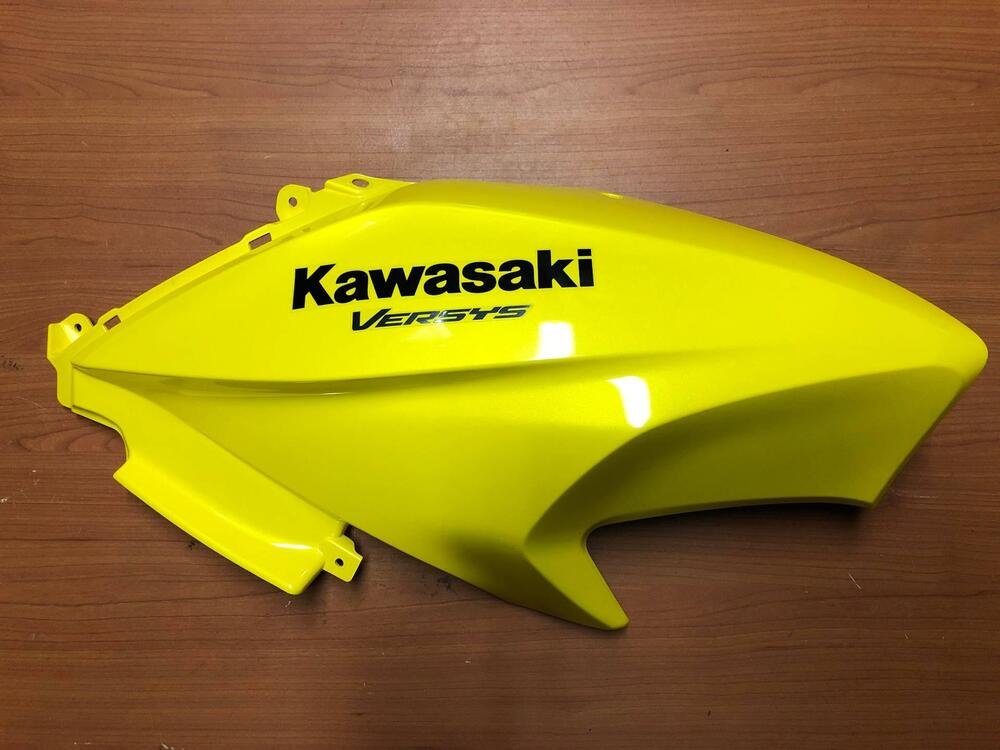 Fiachetto carena frontale Kawasaki Versys 650 2015
