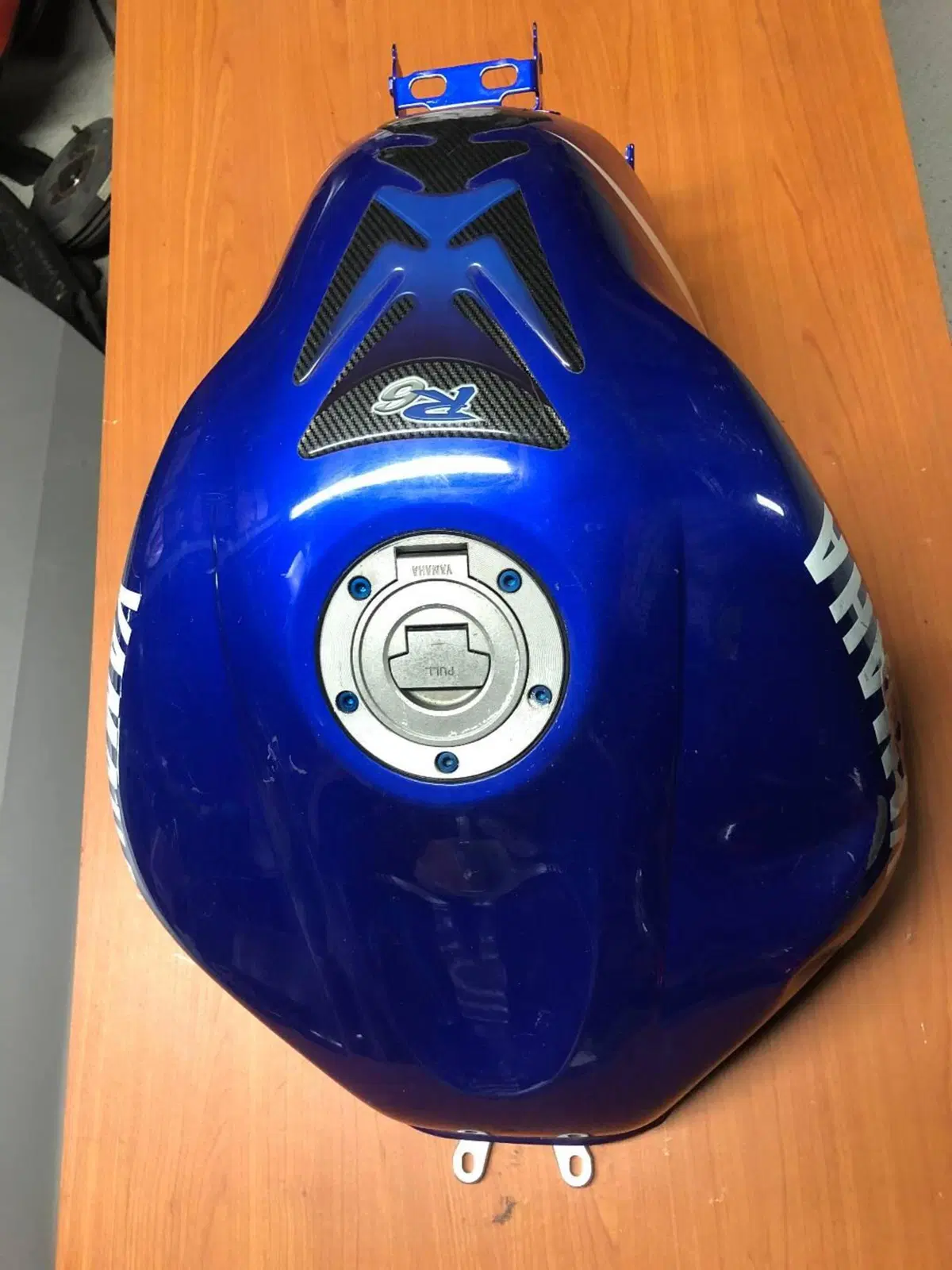 Serbatoio Yamaha R6 1999 - 2002 (5)