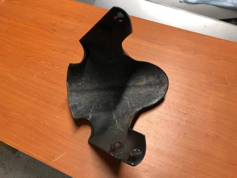 Parafango anteriore tagliato Ducati Monster (3)