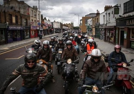 Vespa World Days 2012: è iniziata a Londra la 6a edizione 