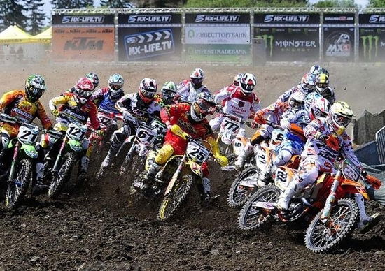 Motocross. Cairoli e Herlings si impongono nella prima manche in Belgio