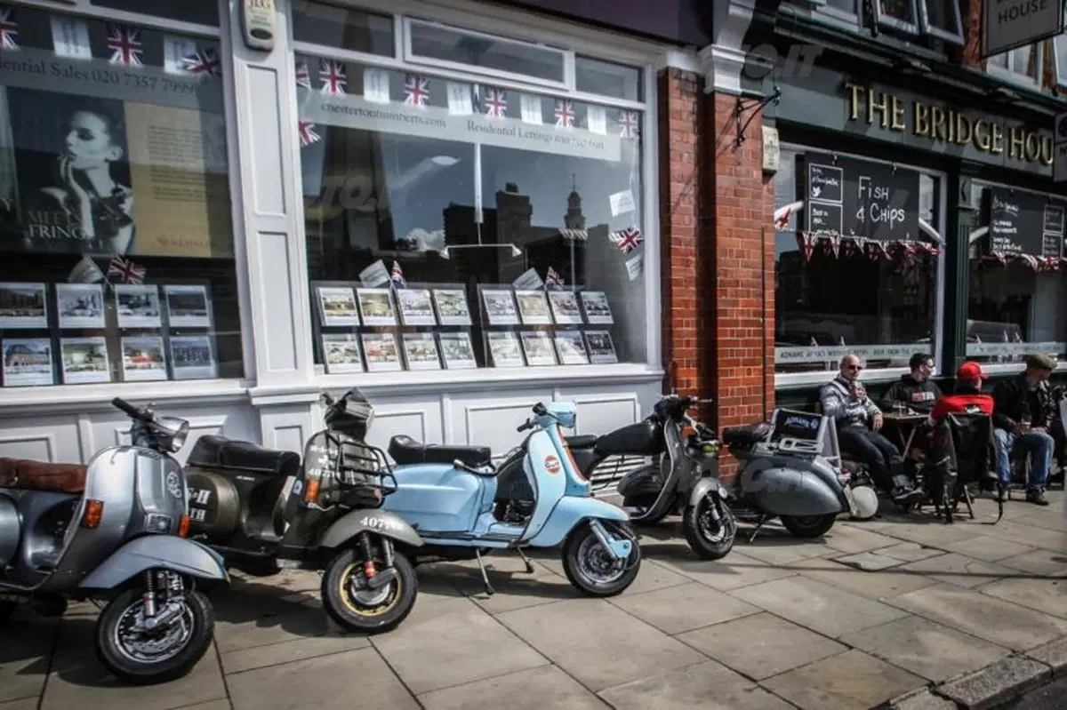 Vespa World Days 2012: si è conclusa a Londra la 6a edizione  (4)