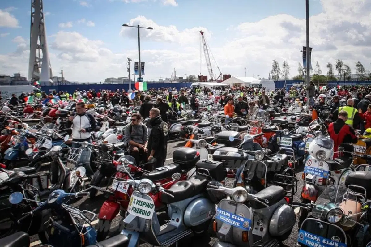 Vespa World Days 2012: si è conclusa a Londra la 6a edizione  (5)