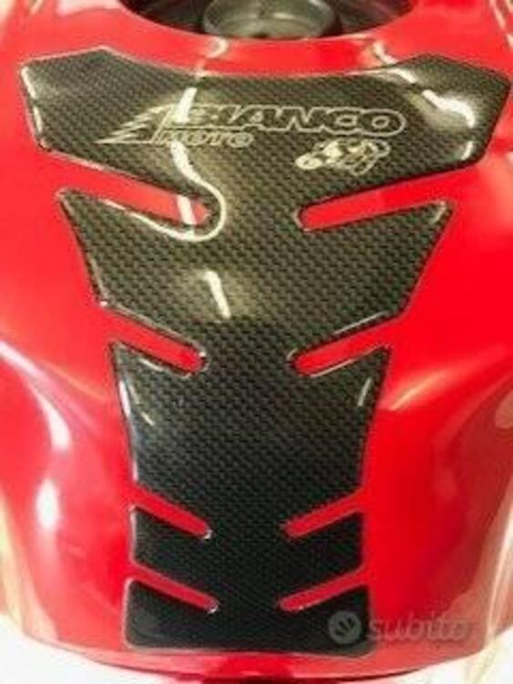 Serbatoio F4 2006 MV Agusta (2)