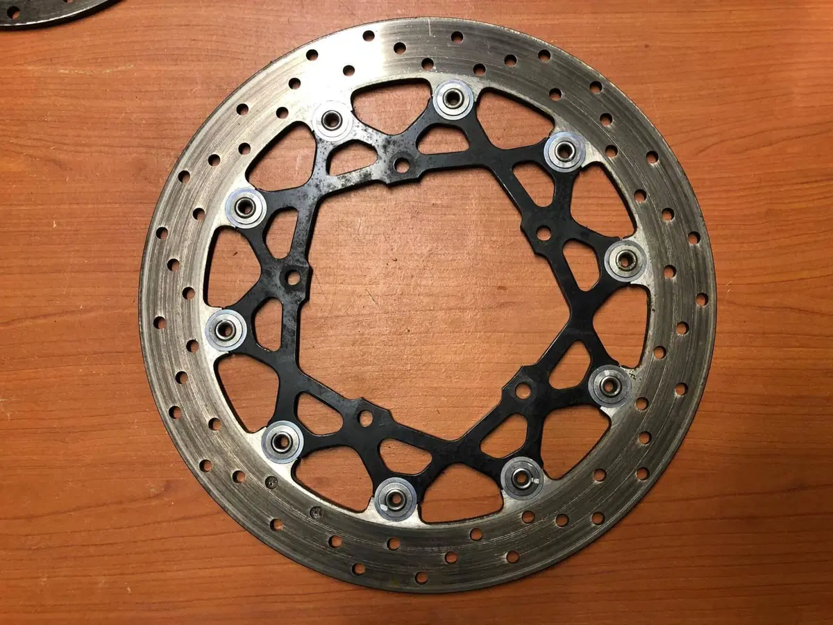 NR.3 dischi fren anteriori + posteriore Yamaha FZ1 (4)