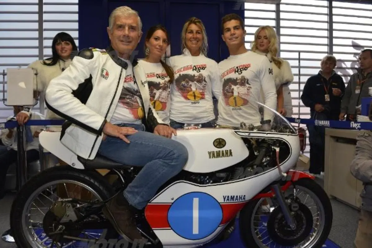 Agostini Festeggia 70 anni nel paddock di Silverstone (3)