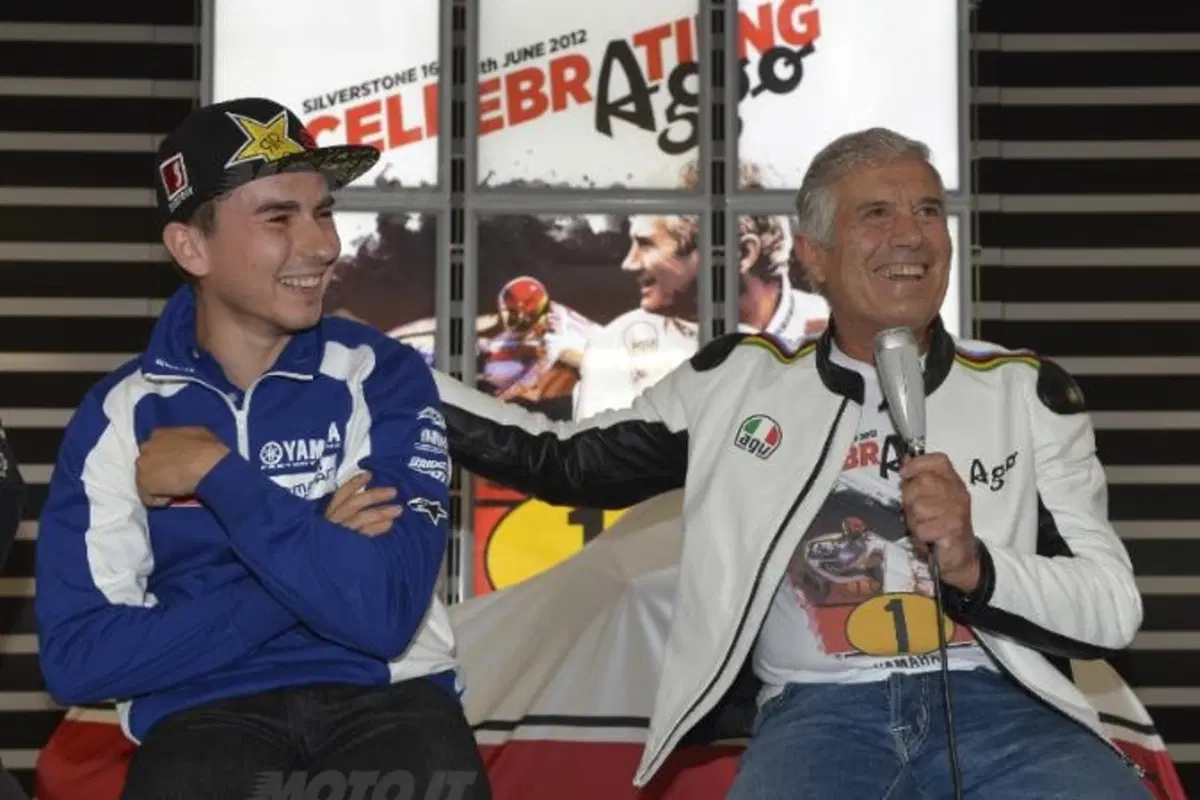 Agostini Festeggia 70 anni nel paddock di Silverstone (7)